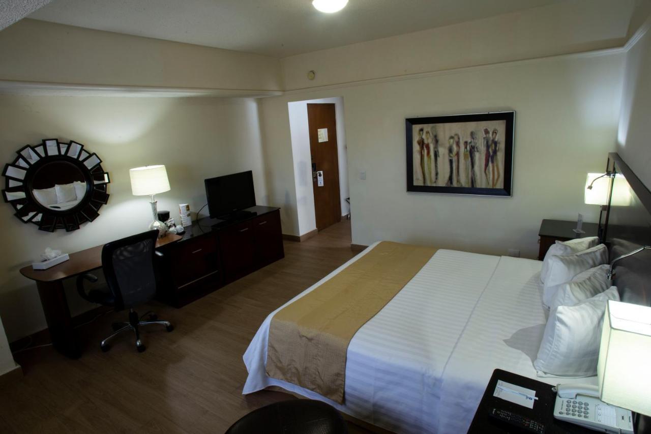 Western Centro 3* Monterrei